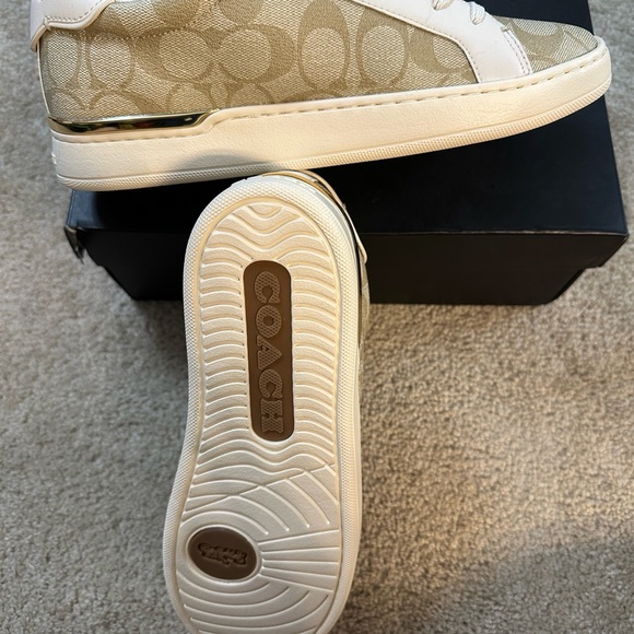 Signature Coated - Picture 2 of 3